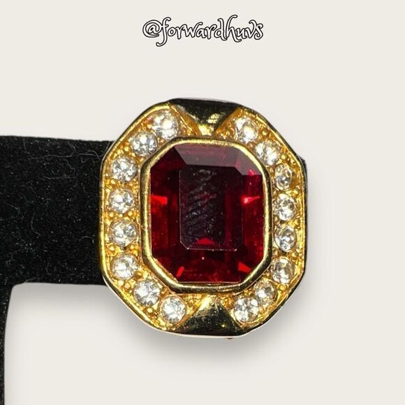 Vintage Rhinestone Earrings - Picture 3 of 8